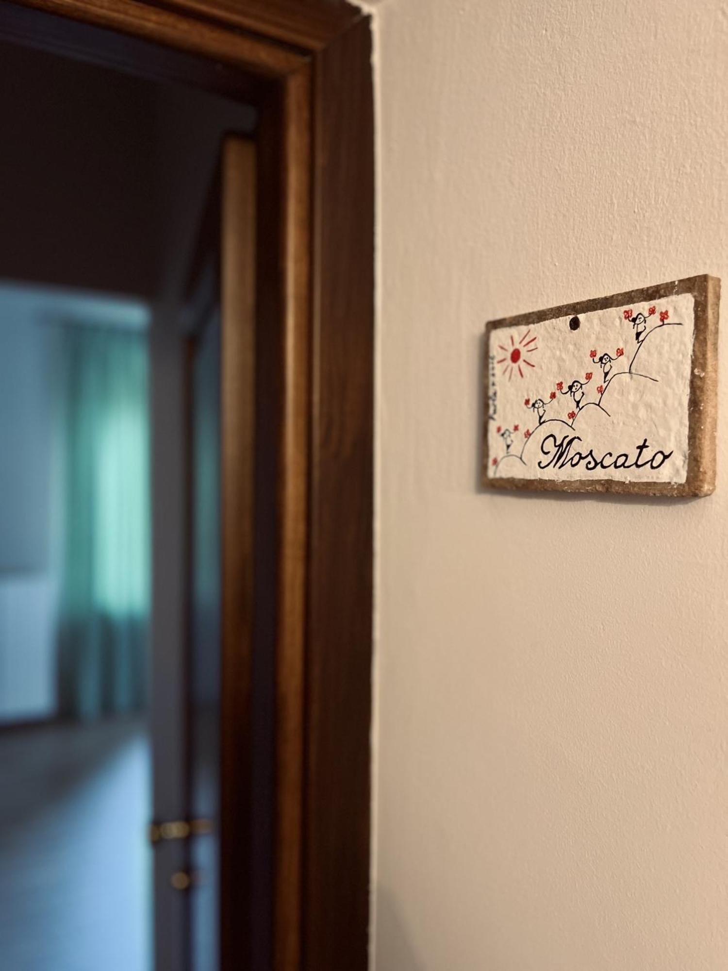 Casa Caimotta Hotel Neive Bagian luar foto